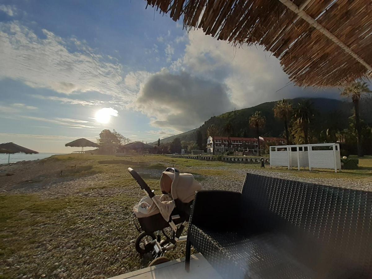 Guest House Ahan Gagra Buitenkant foto